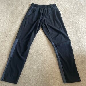 UA women’s sweatpants